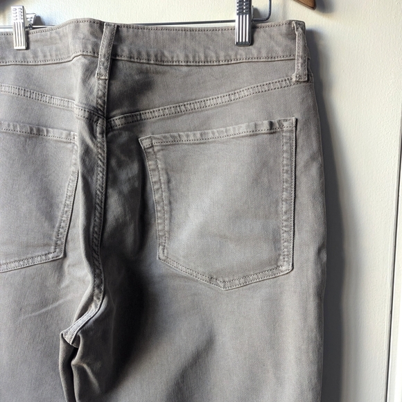 Old Navy OG Straight high rise jeans - Picture 4 of 6